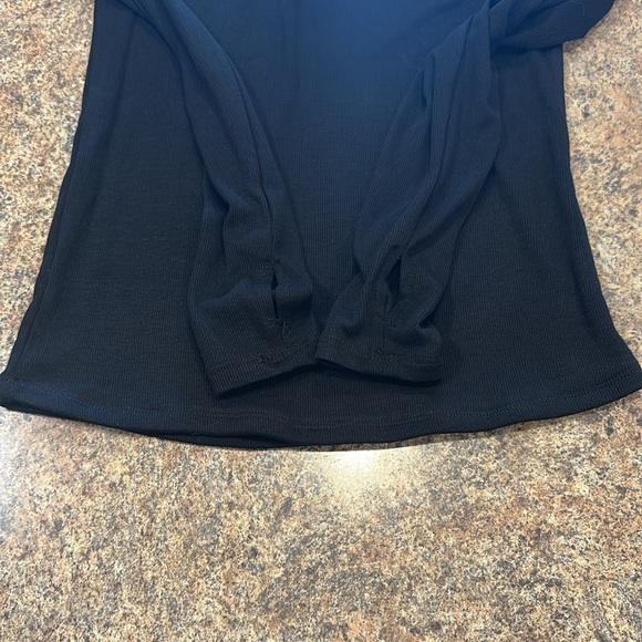 OLIVACEOUS Off The Shoulder Top Long Sleeve  Black Womens Size Large - Picture 4 of 7